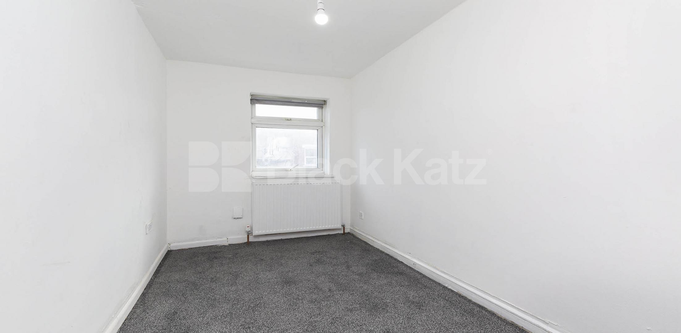 4 bedroom 4 bathroom house with large garden  Antill Road , Seven Sisters